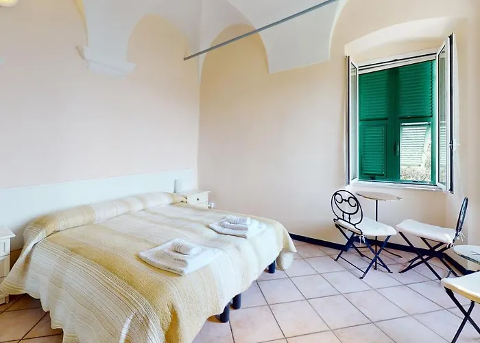 La Canonica - Svegliarsi A Verezzi Борджо-Верецци