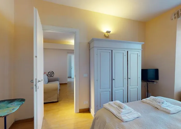 La Canonica - Svegliarsi A Verezzi Отель типа 